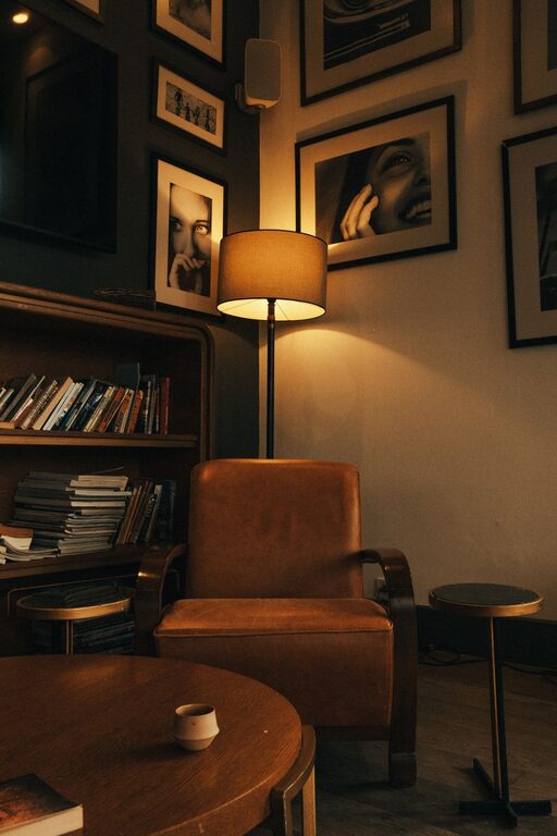 How to Create a Cozy Reading Corner at Home